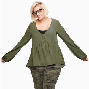 SOLID SLIT SLEEVE BABYDOLL TOP